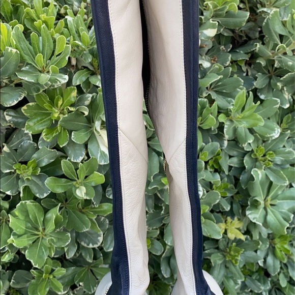 GUCCI LEATHER PLATFORM KNEE BOOTS - Picture 8 of 8